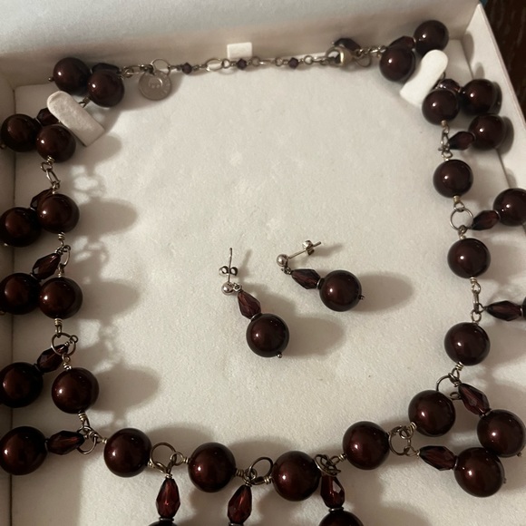 Beautiful 3 piece set, necklace, bracelet and earrings. - Picture 4 of 4